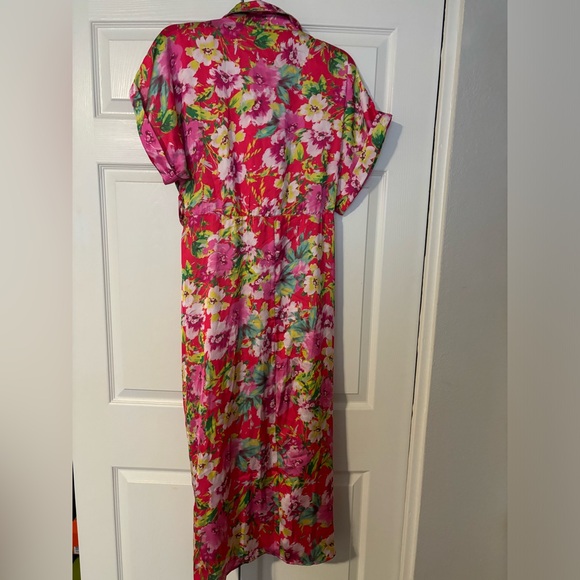 Beautiful Flower Print Button Up Tie waist dress 👗 - Picture 7 of 8